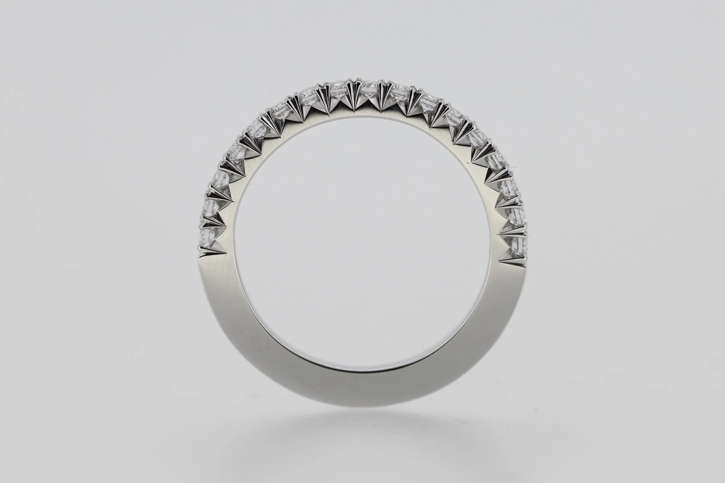 Fishtail diamond setting detail by Atelier Barnard.